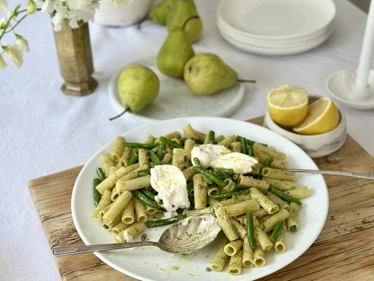 Green beans, pesto rigatoni with burrata