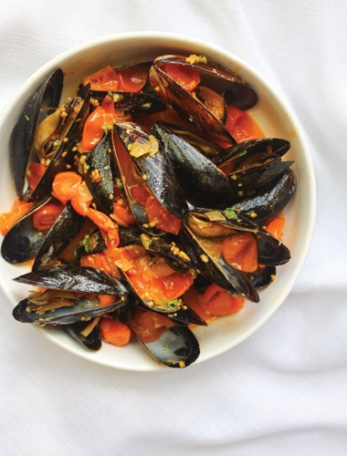 Alvin Quah's MUSSELS IN TOMATO AND TAMARIND BROTH